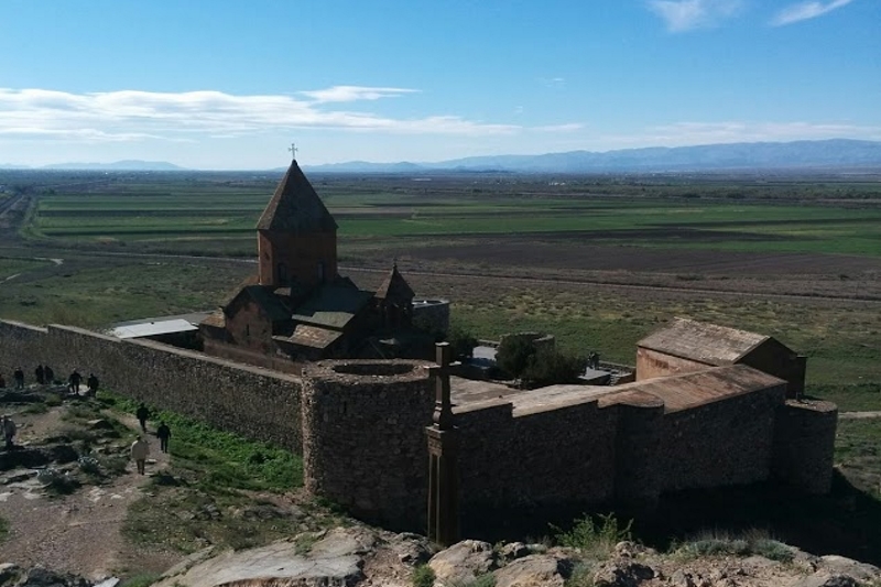 Экскурсия Хор Вирап, Арени, Нораванк