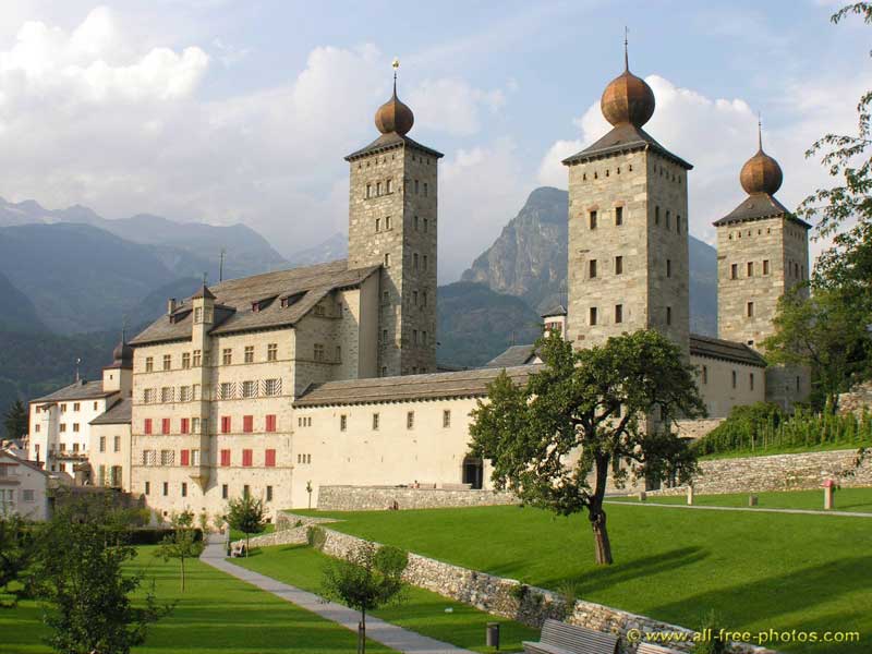 туры в Швейцарию, Замок