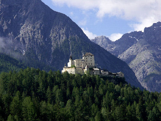 поездка в Швейцарию, Замок